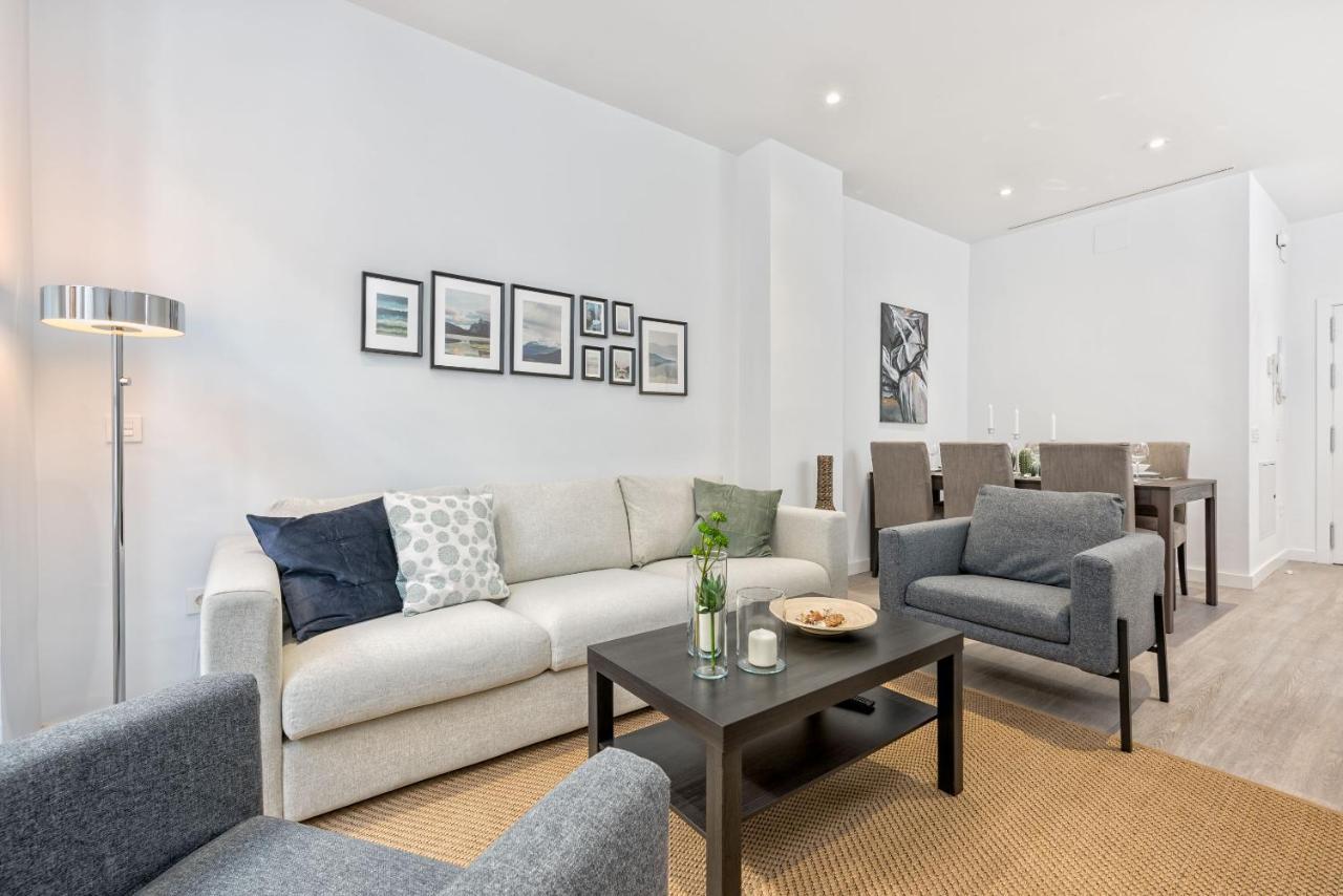 Merced Suites In Malaga By Solaga Holiday Homes المظهر الخارجي الصورة