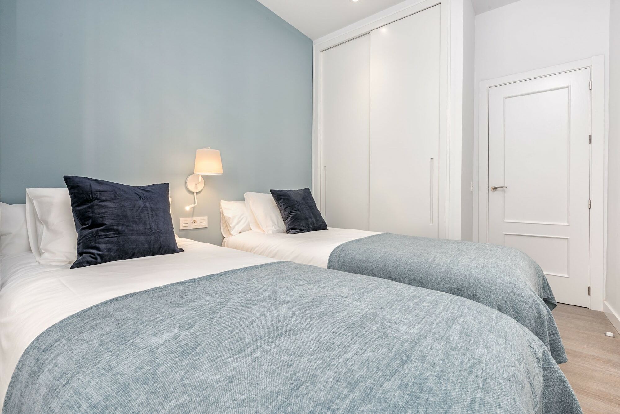 Merced Suites In Malaga By Solaga Holiday Homes المظهر الخارجي الصورة